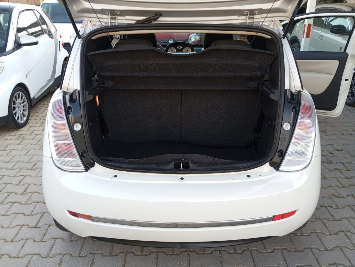 Lancia Ypsilon 1.3 MJT 90 CV Platino (7)