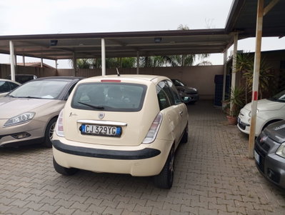 Lancia Ypsilon 1.2 Argento (4)