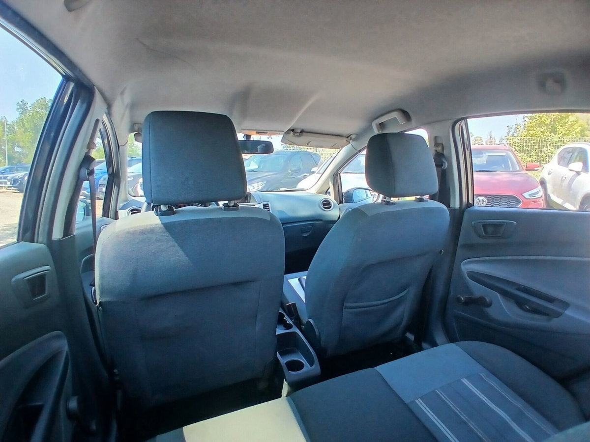 Ford Fiesta 1.4 5 porte Bz.- GPL Titanium (10)