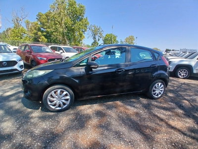 Ford Fiesta 1.4 5 porte Bz.- GPL Titanium (2)