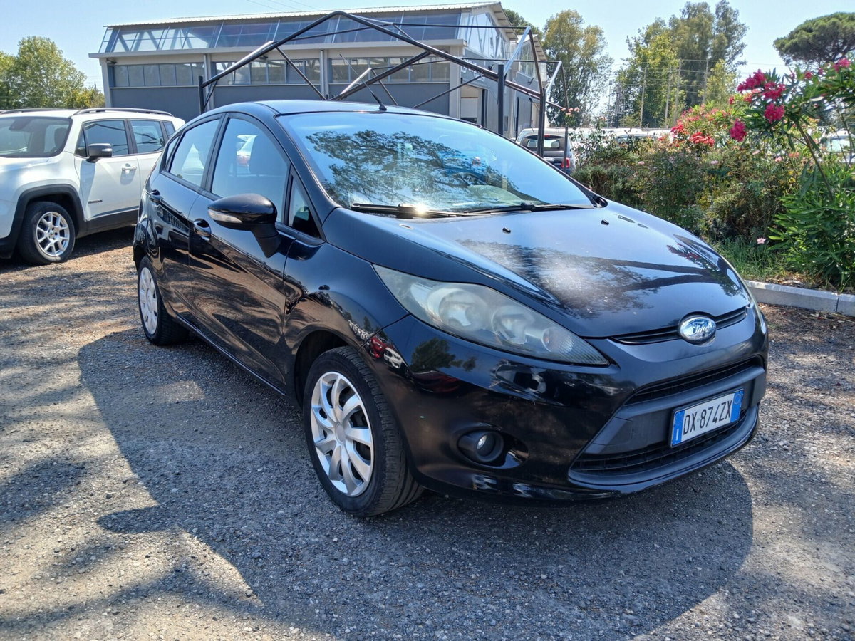 Ford Fiesta 1.4 5 porte Bz.- GPL Titanium (7)