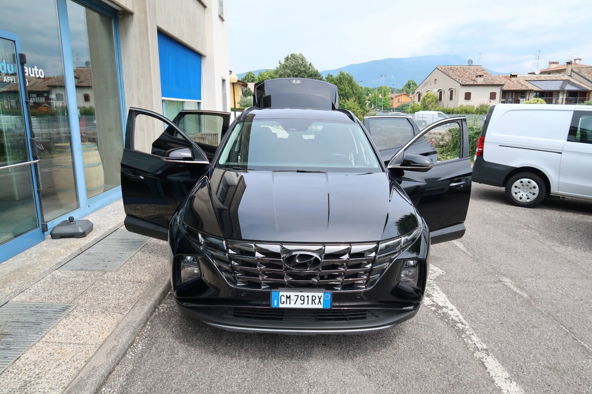 Hyundai Tucson 1.6 crdi 48V Xline 2wd imt (10)