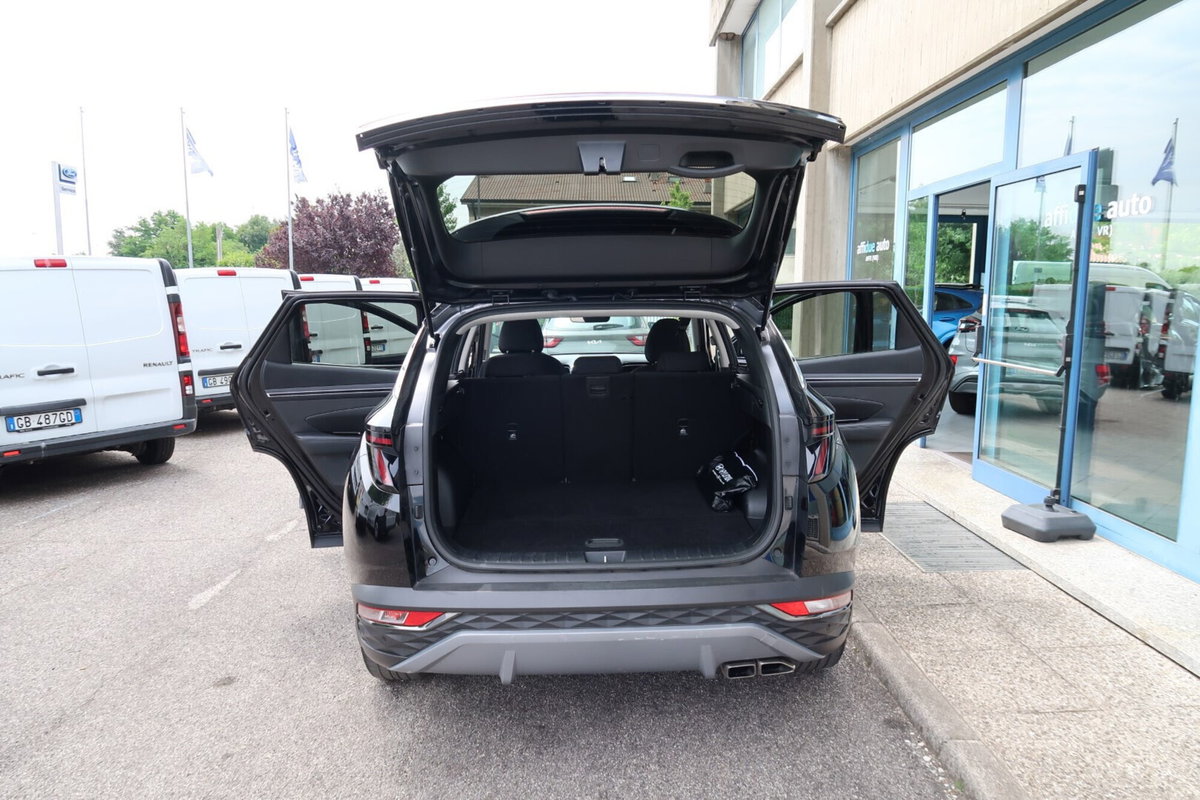 Hyundai Tucson 1.6 crdi 48V Xline 2wd imt (11)