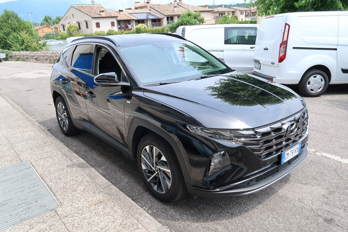 Hyundai Tucson 1.6 crdi 48V Xline 2wd imt (4)