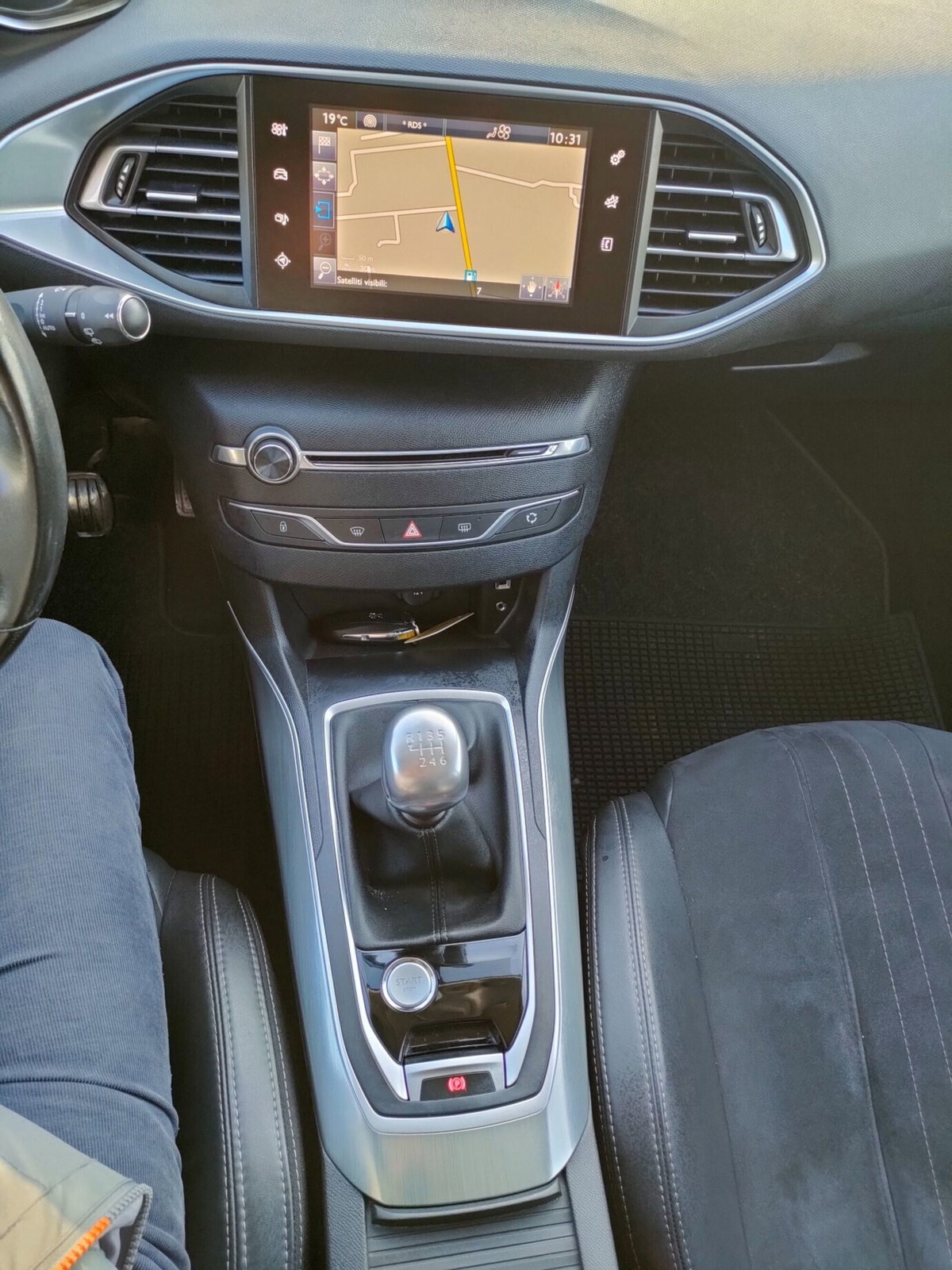 Peugeot 308 SW BlueHDi 120 S&S Allure (10)