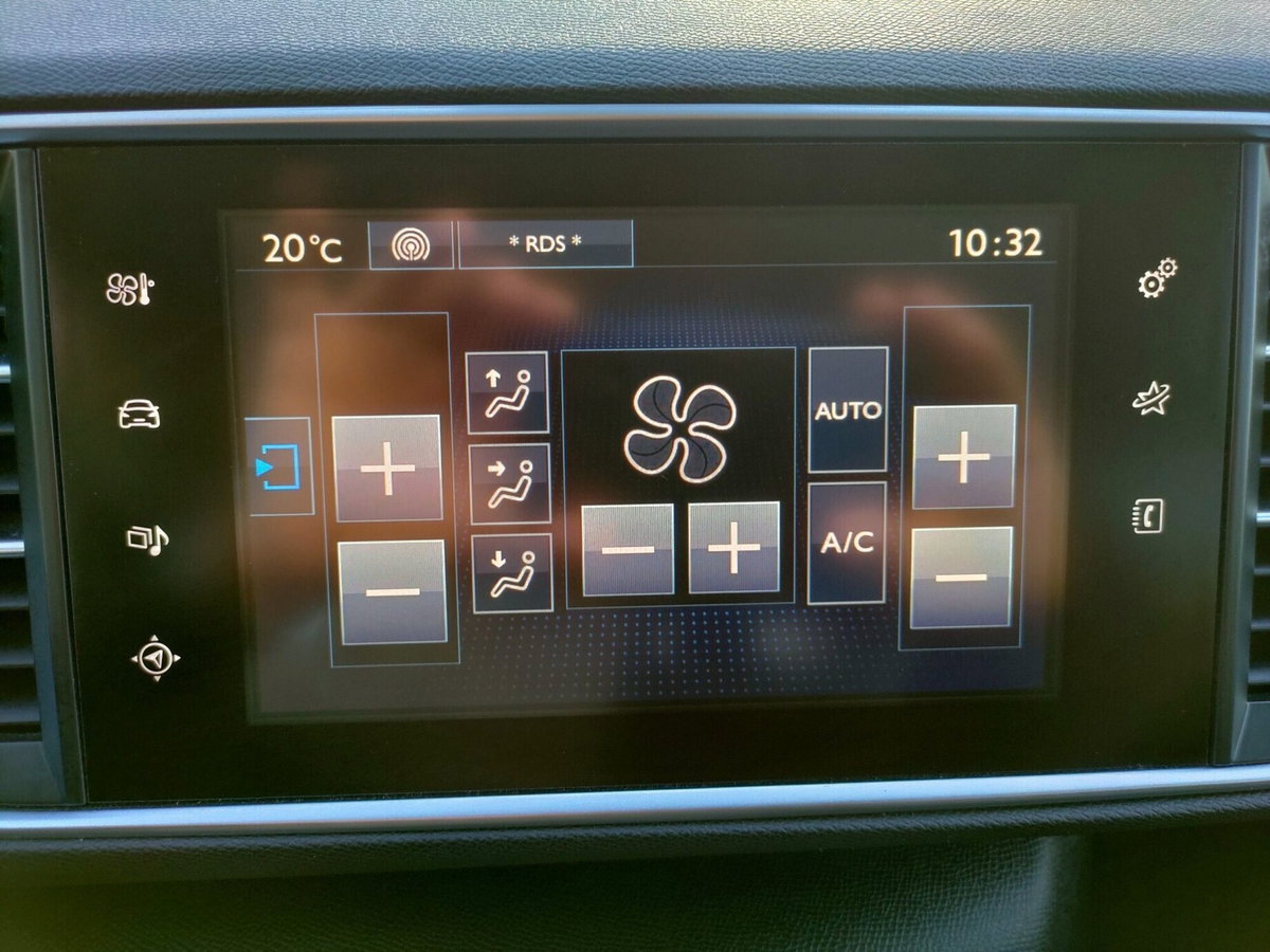 Peugeot 308 SW BlueHDi 120 S&S Allure (12)