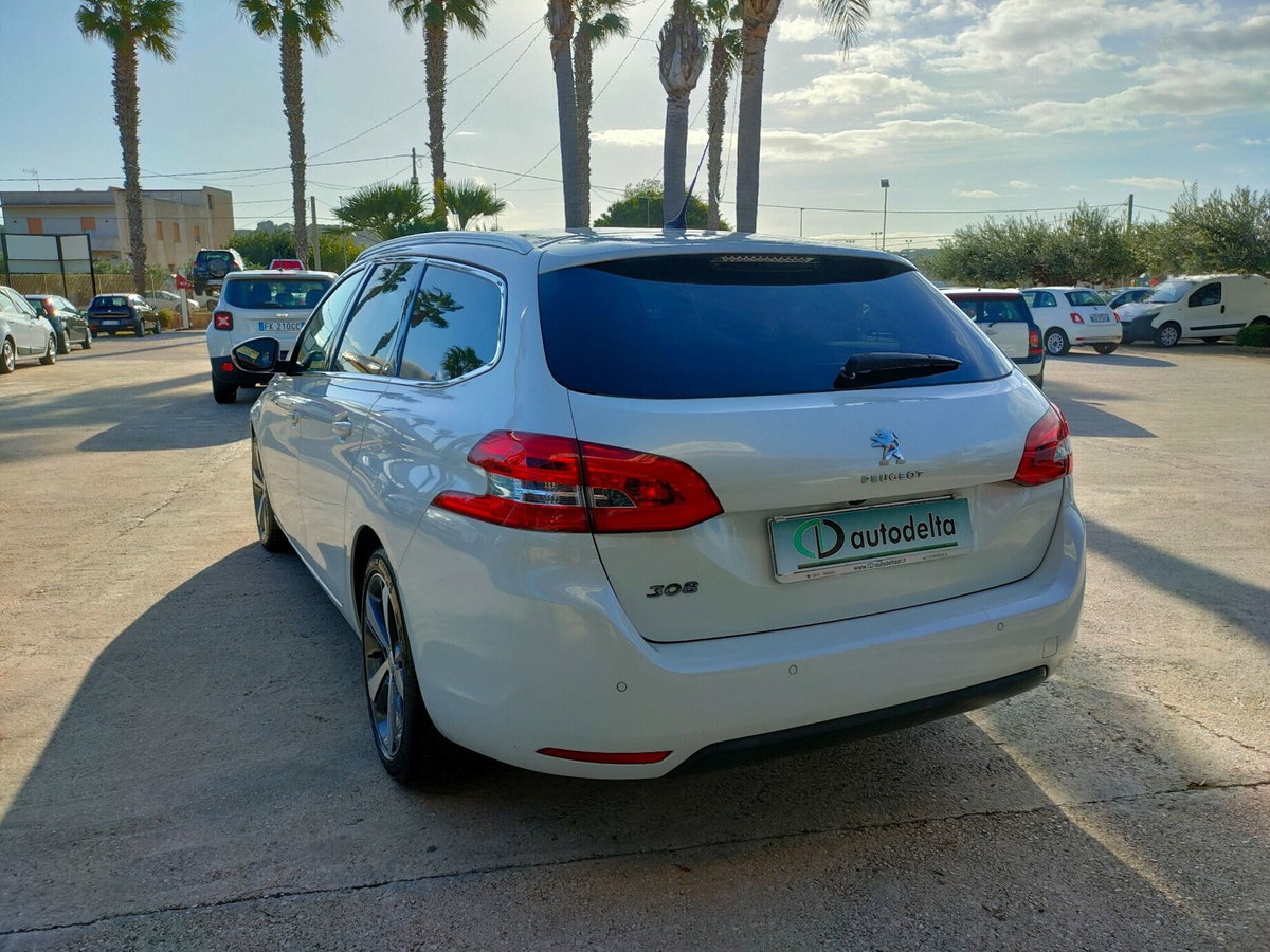 Peugeot 308 SW BlueHDi 120 S&S Allure (4)