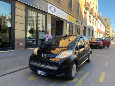 Peugeot 107 68CV 5p. Sweet Years usata