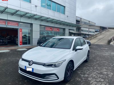 Volkswagen Golf 1.0 eTSI EVO DSG Life usata