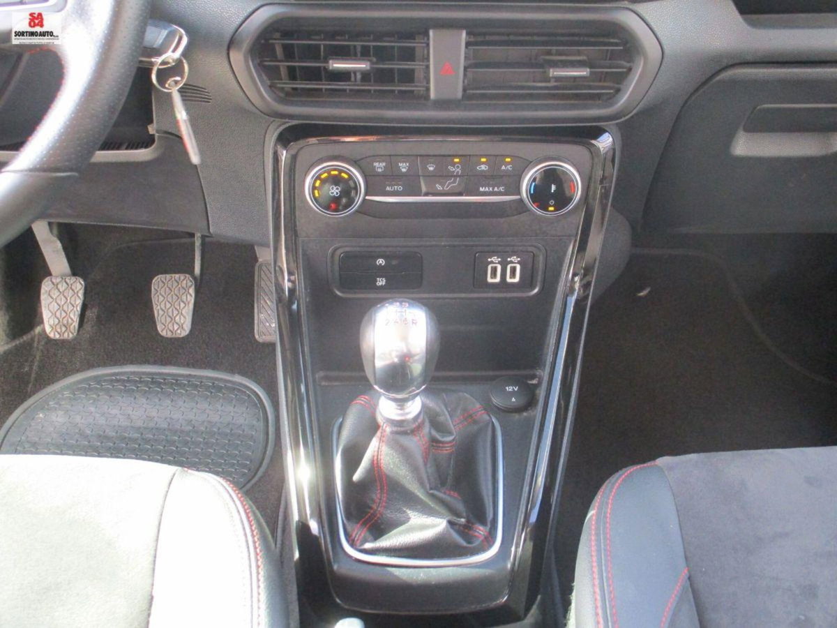 Ford EcoSport 1.0 EcoBoost 125 CV Start&Stop ST-Line (12)