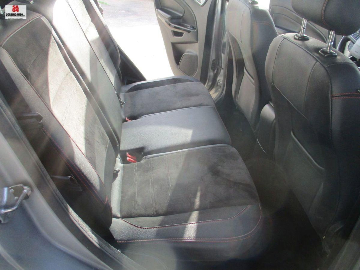 Ford EcoSport 1.0 EcoBoost 125 CV Start&Stop ST-Line (16)