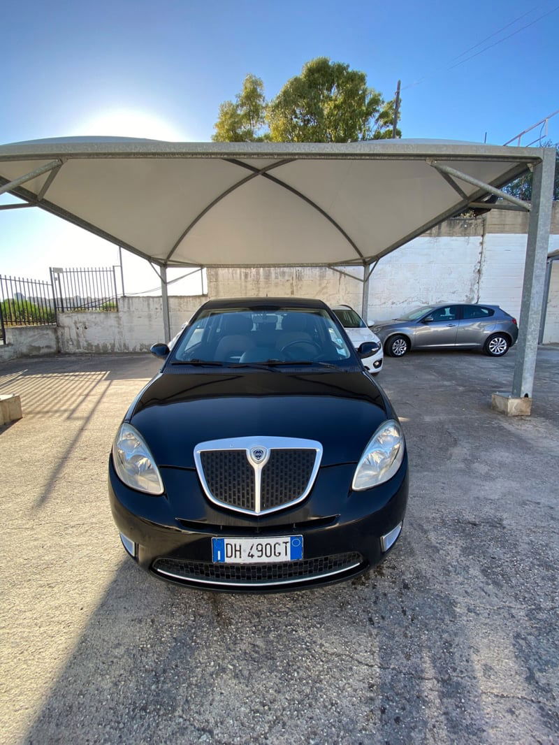 Lancia Ypsilon 1.2 Argento