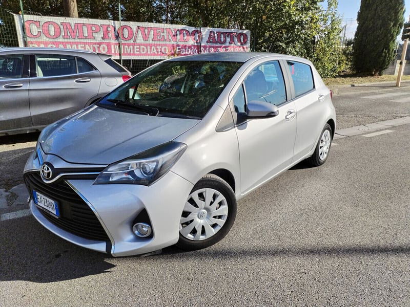Toyota Yaris 1.0 5 porte Active