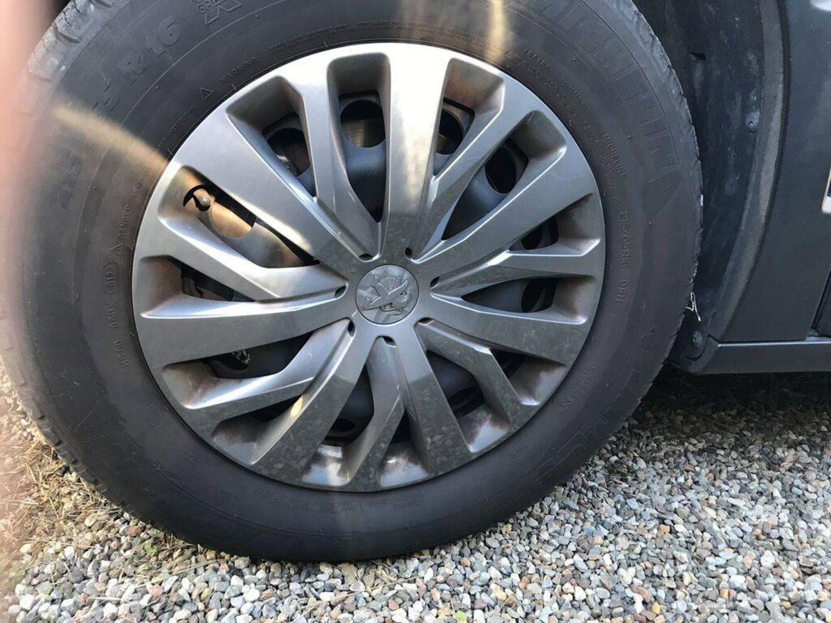 Peugeot Rifter BlueHDi 100 Allure Standard (9)