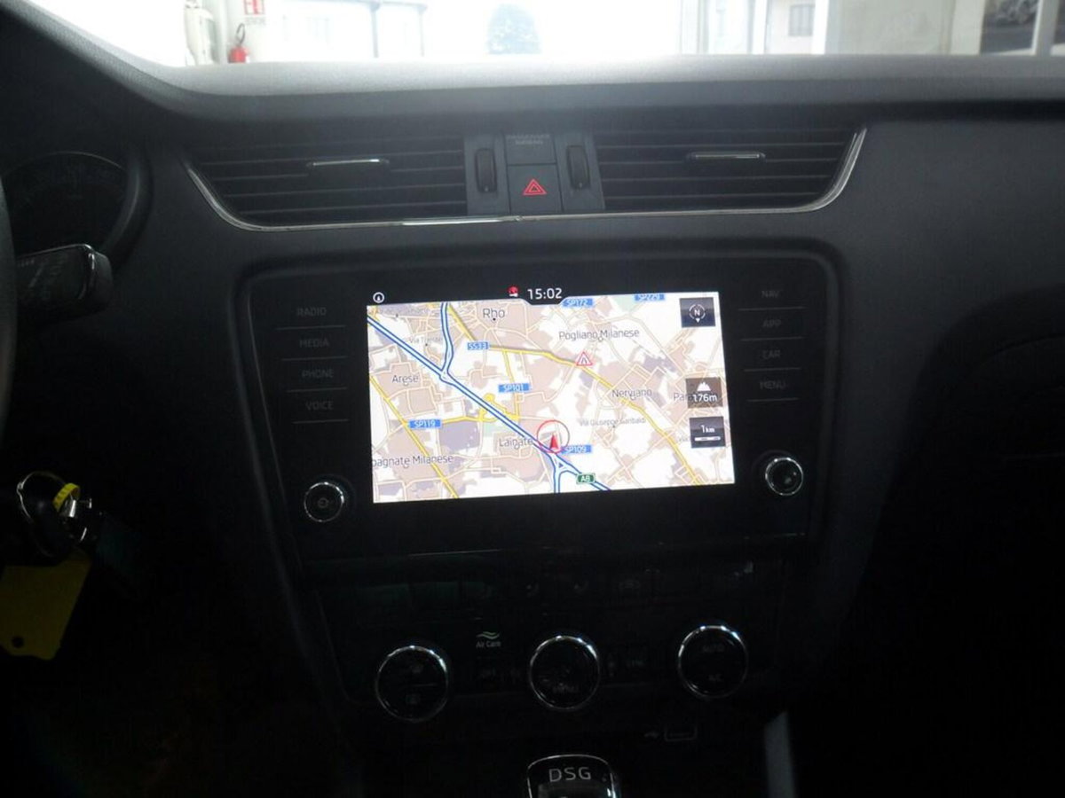 Skoda Octavia Station Wagon 1.5 G-TEC DSG Wagon Executive (12)