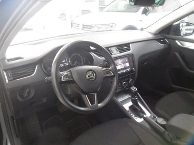Skoda Octavia Station Wagon 1.5 G-TEC DSG Wagon Executive (8)