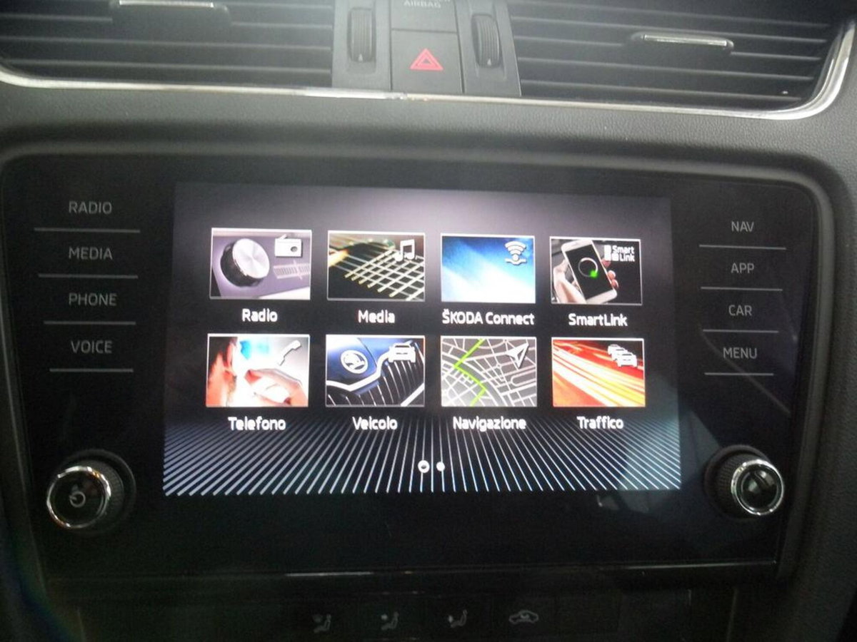 Skoda Octavia Station Wagon 1.5 G-TEC DSG Wagon Executive (9)