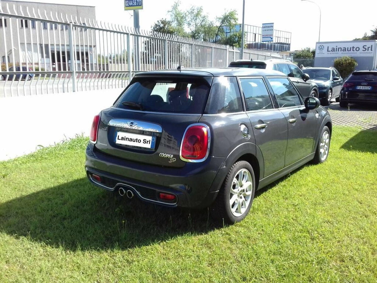 MINI Mini 2.0 Cooper SD (4)