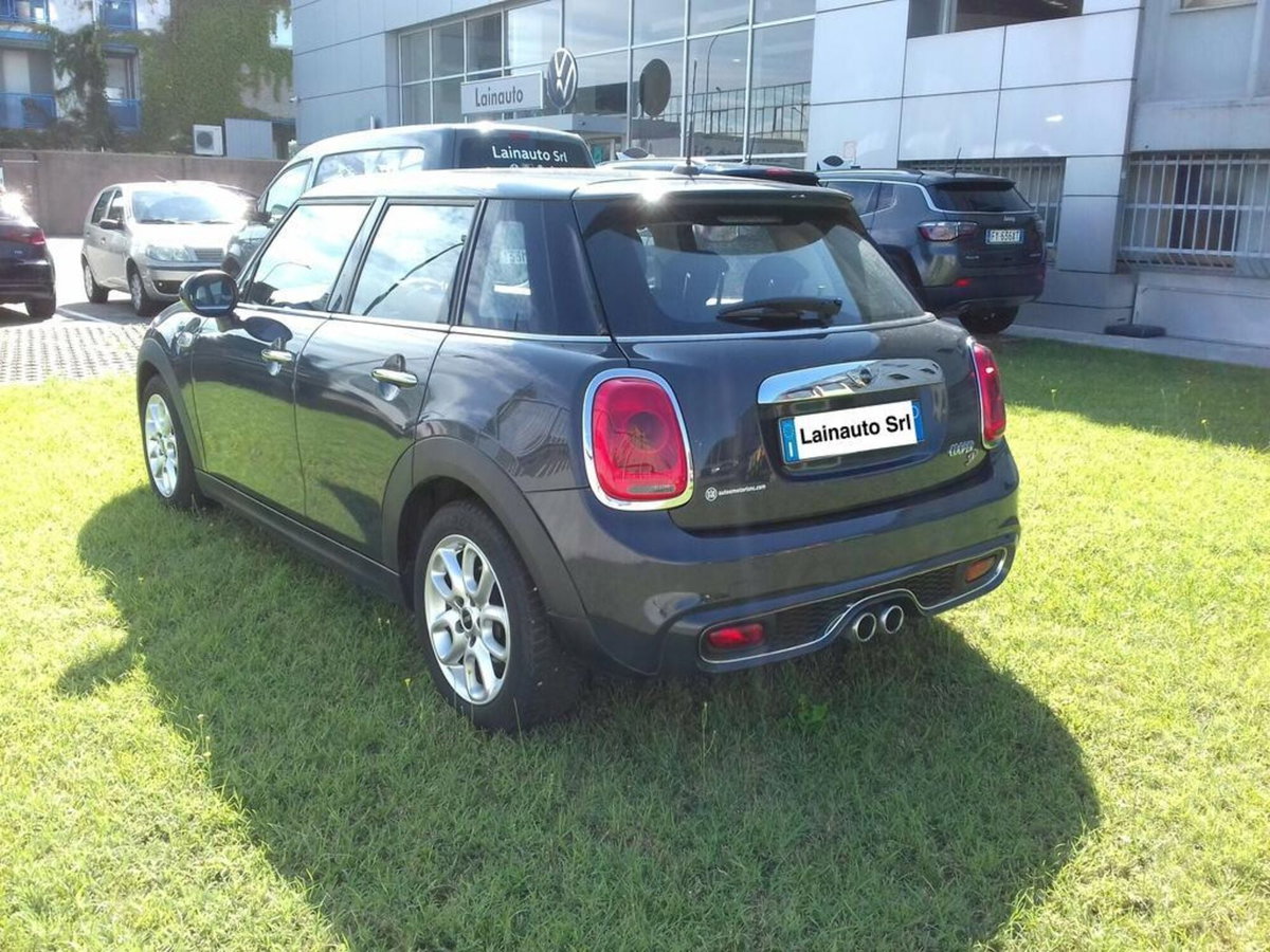 MINI Mini 2.0 Cooper SD (5)