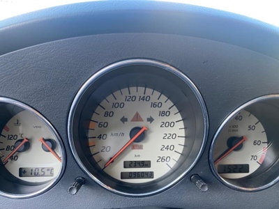 Mercedes-Benz SLK 200 cat (12)