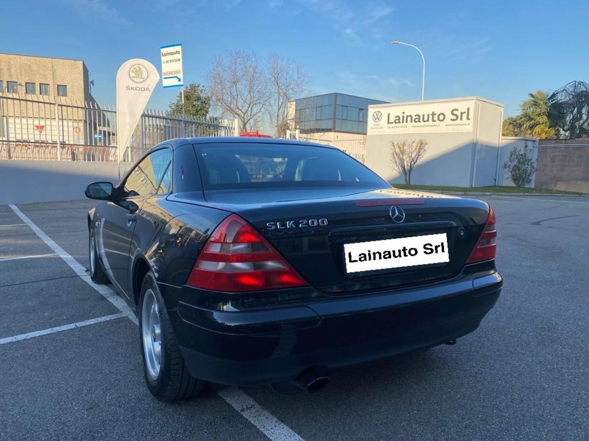 Mercedes-Benz SLK 200 cat (4)