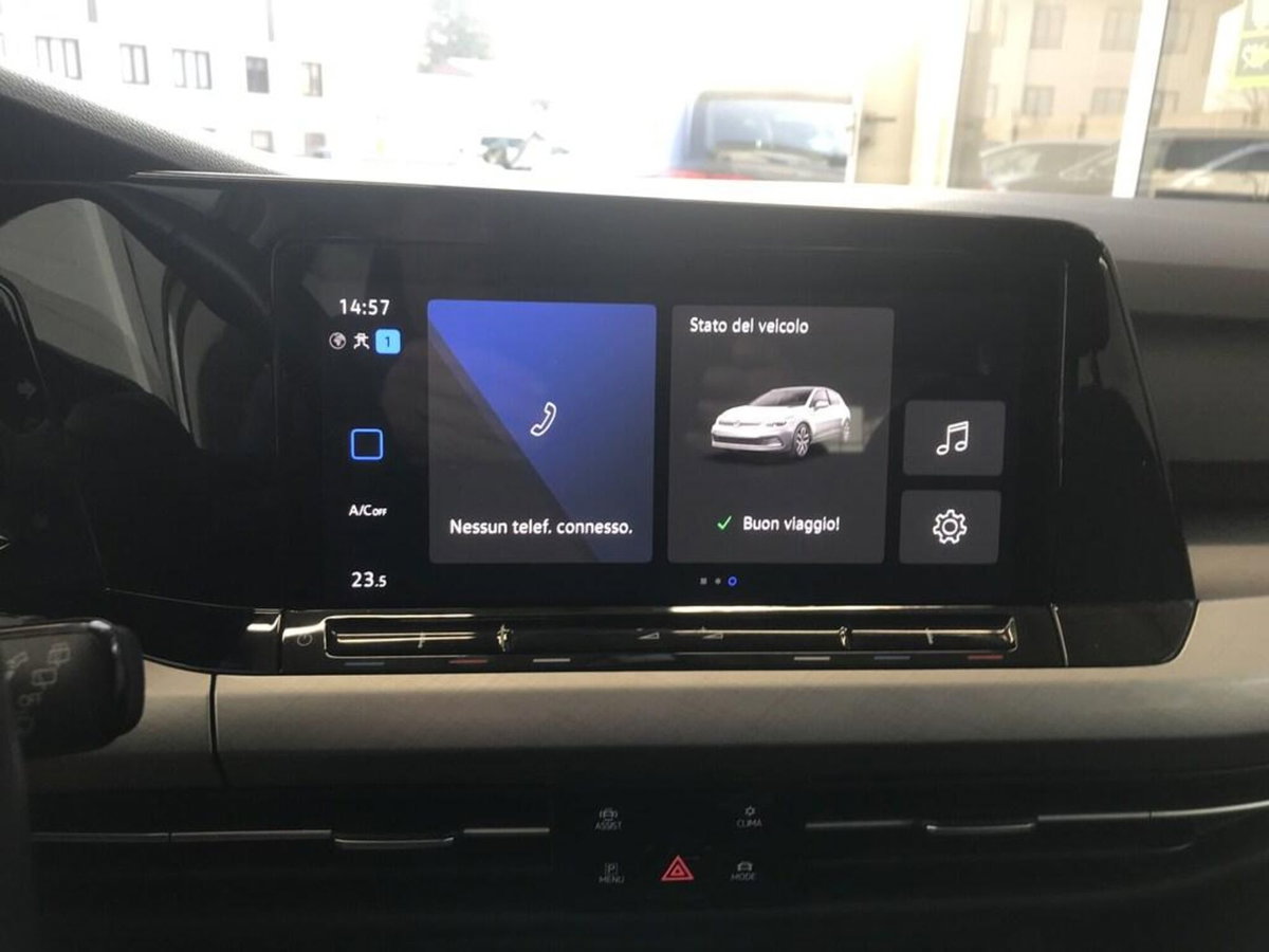 Volkswagen Golf 1.5 eTSI 150 CV EVO ACT DSG Life (12)