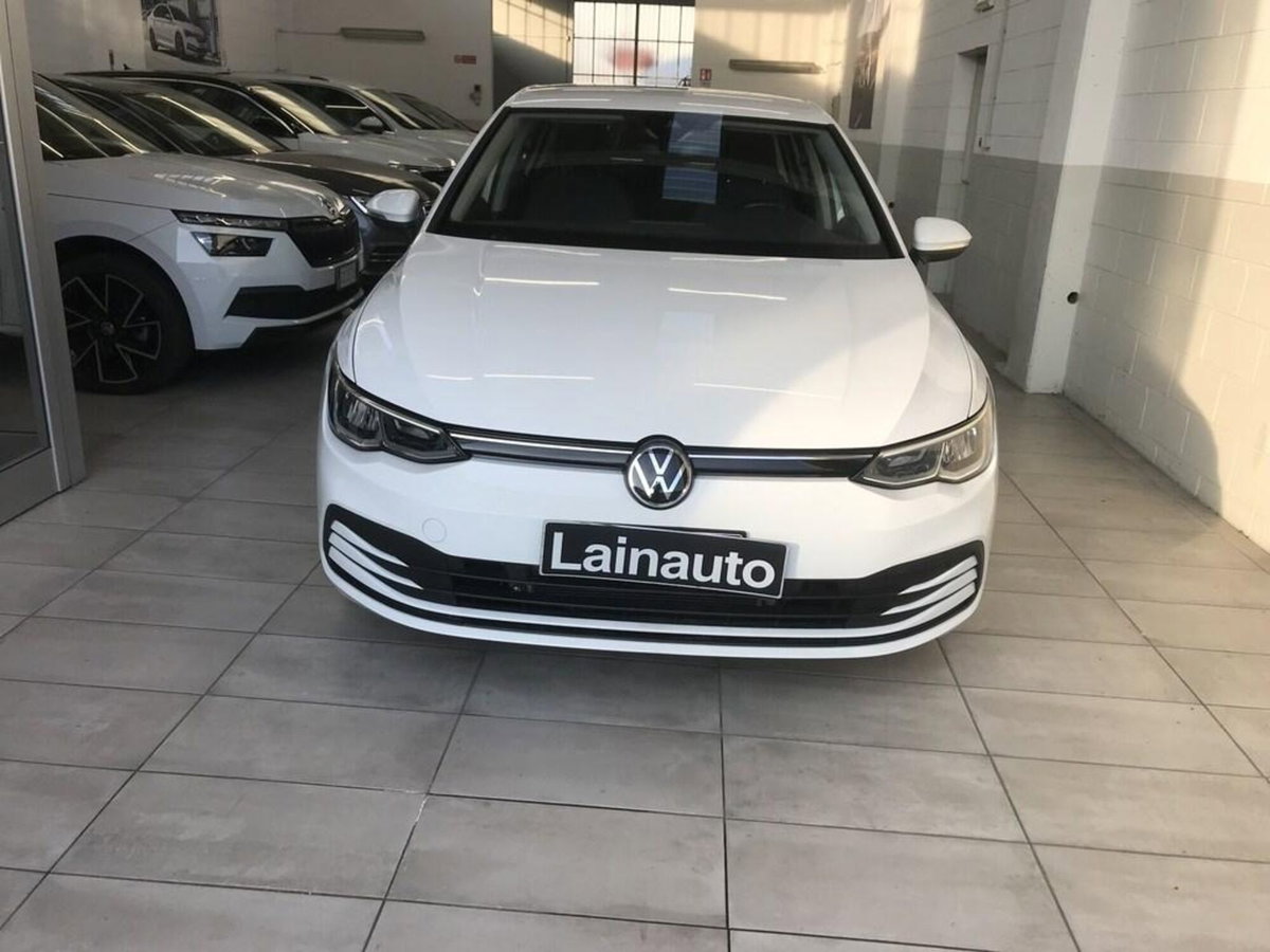 Volkswagen Golf 1.5 eTSI 150 CV EVO ACT DSG Life (2)