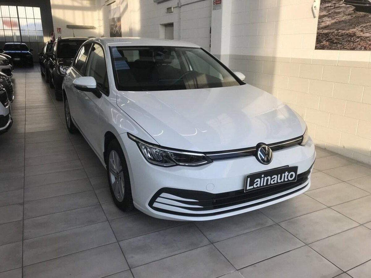 Volkswagen Golf 1.5 eTSI 150 CV EVO ACT DSG Life (3)