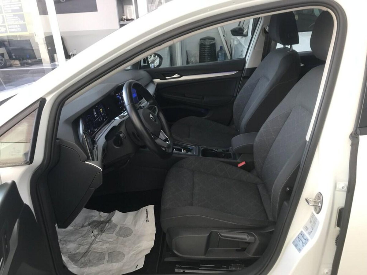 Volkswagen Golf 1.5 eTSI 150 CV EVO ACT DSG Life (9)