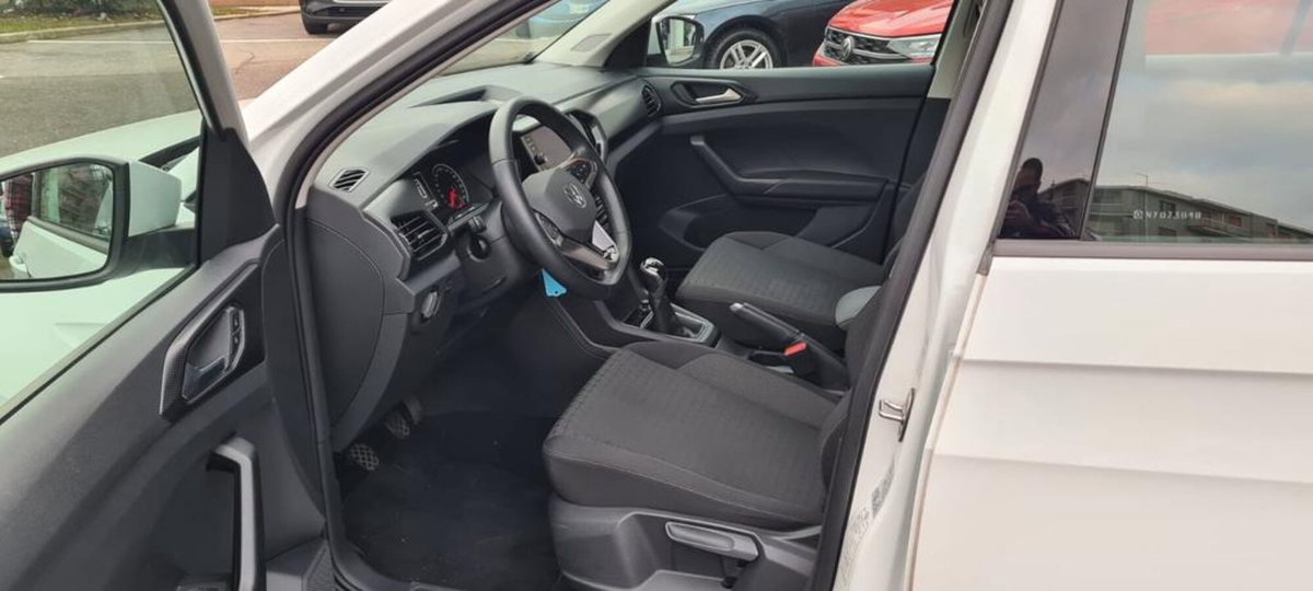 Volkswagen T-Cross 1.0 TSI Style BMT (8)