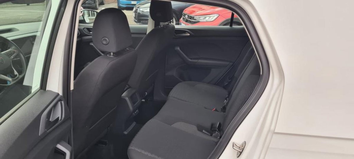 Volkswagen T-Cross 1.0 TSI Style BMT (9)