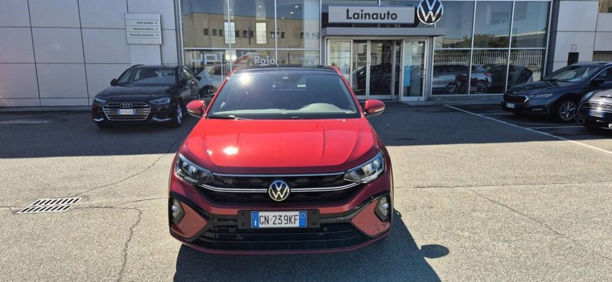 Volkswagen Taigo 1.0 TSI 110 CV DSG R-Line (2)