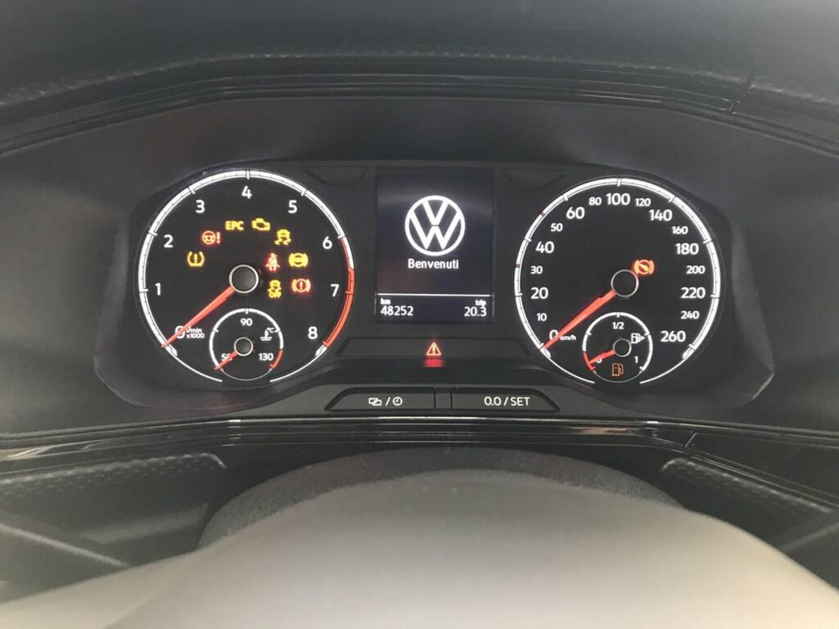 Volkswagen T-Cross 1.0 TSI Style BMT (13)