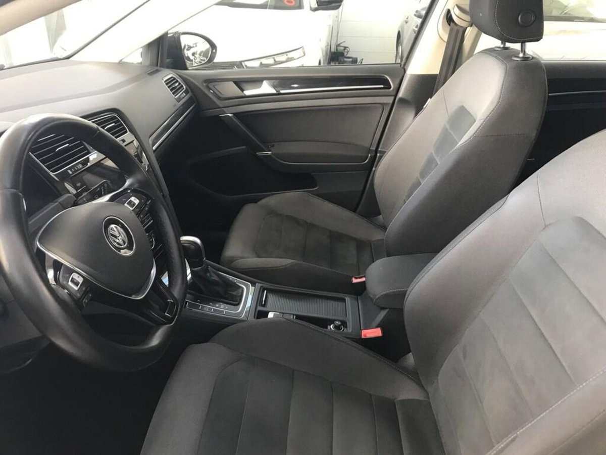 Volkswagen Golf 1.4 TGI DSG 5p. Executive BlueMotion (9)