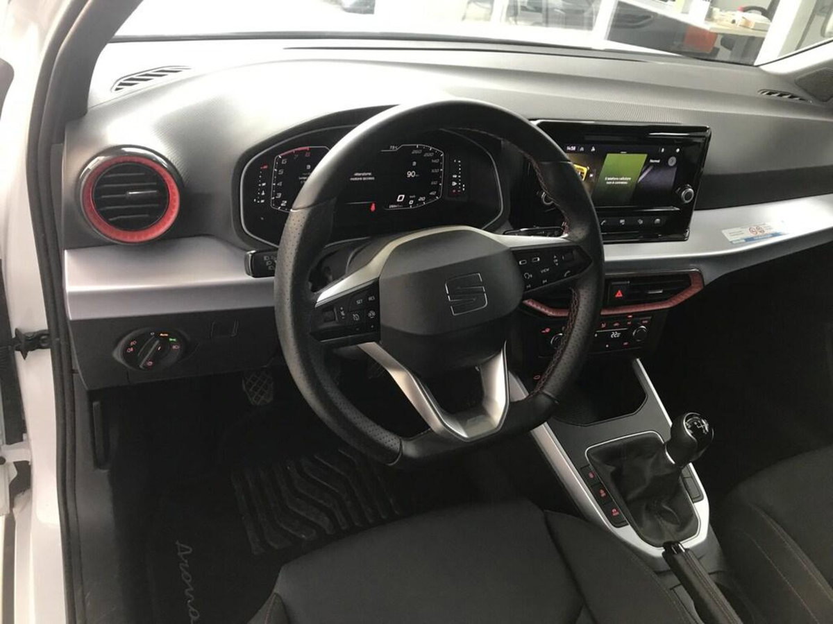 SEAT Arona 1.0 EcoTSI FR (8)