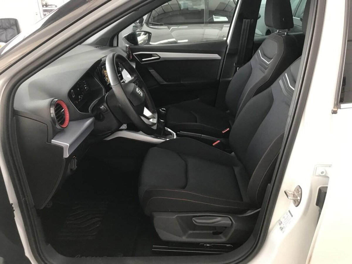 SEAT Arona 1.0 EcoTSI FR (9)