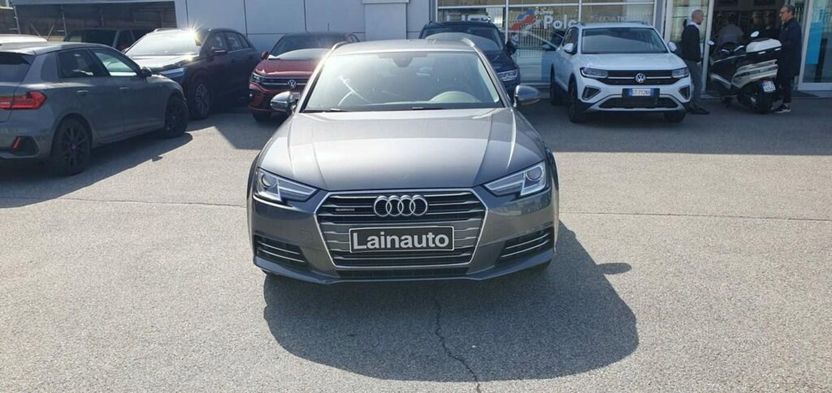 Audi A4 Avant 40 TDI quattro S tronic Business Sport (2)