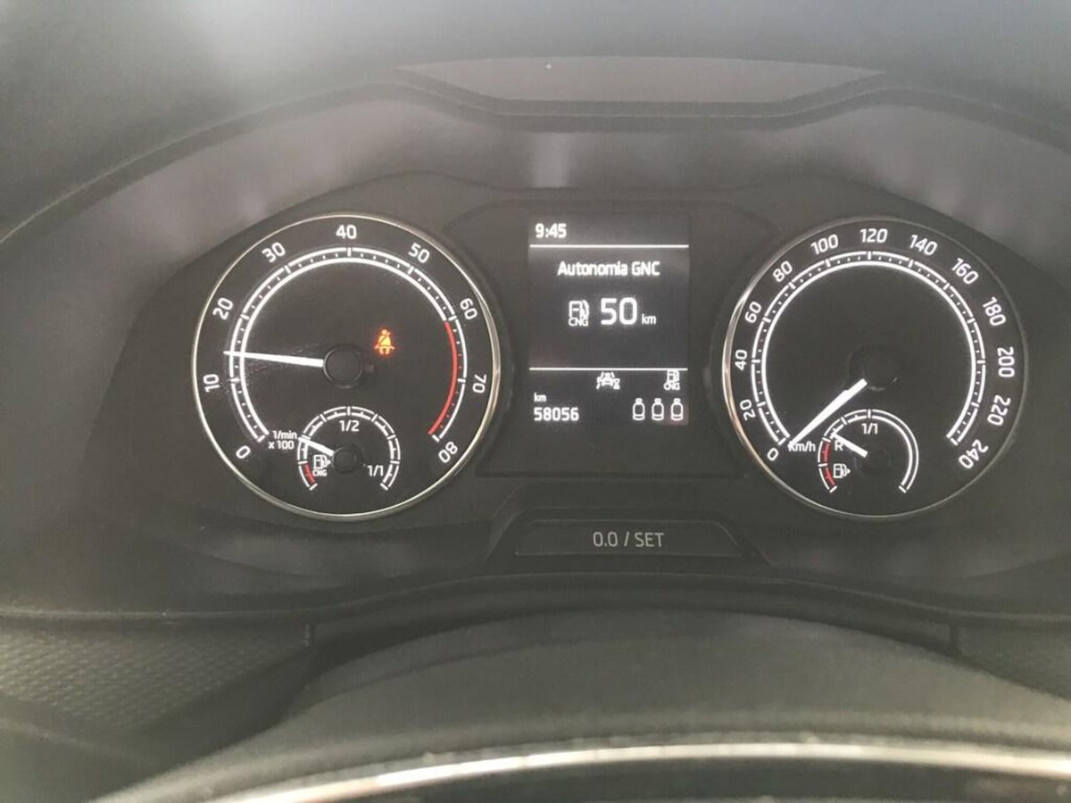 Skoda Kamiq 1.0 G-Tec Ambition (12)
