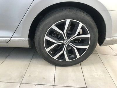 Volkswagen Passat Variant 2.0 TDI DSG Executive BlueMotion Tech. (11)