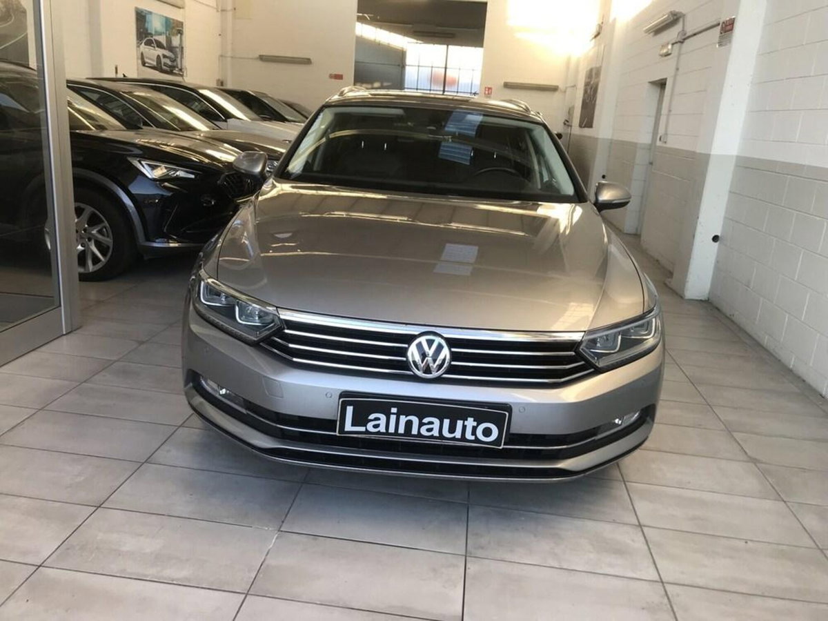 Volkswagen Passat Variant 2.0 TDI DSG Executive BlueMotion Tech. (2)