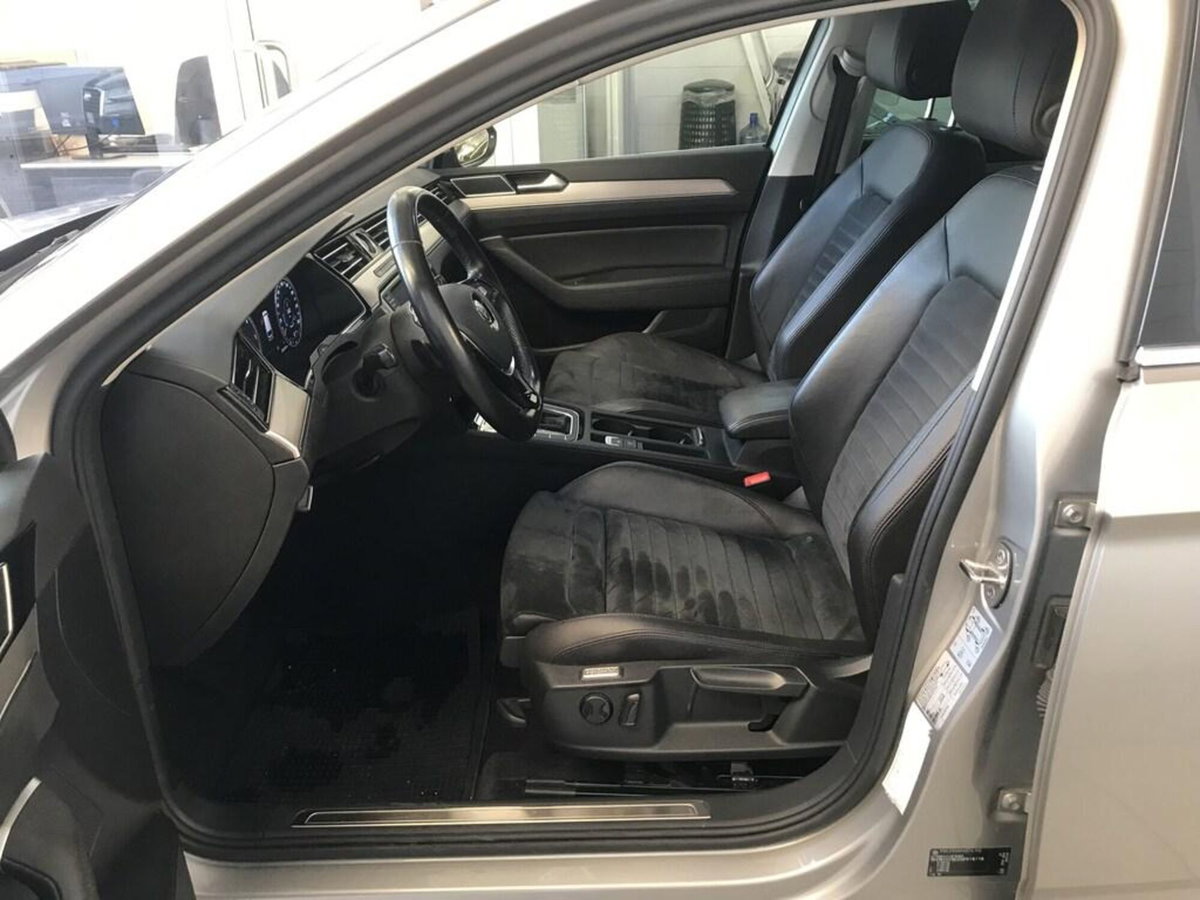 Volkswagen Passat Variant 2.0 TDI DSG Executive BlueMotion Tech. (8)