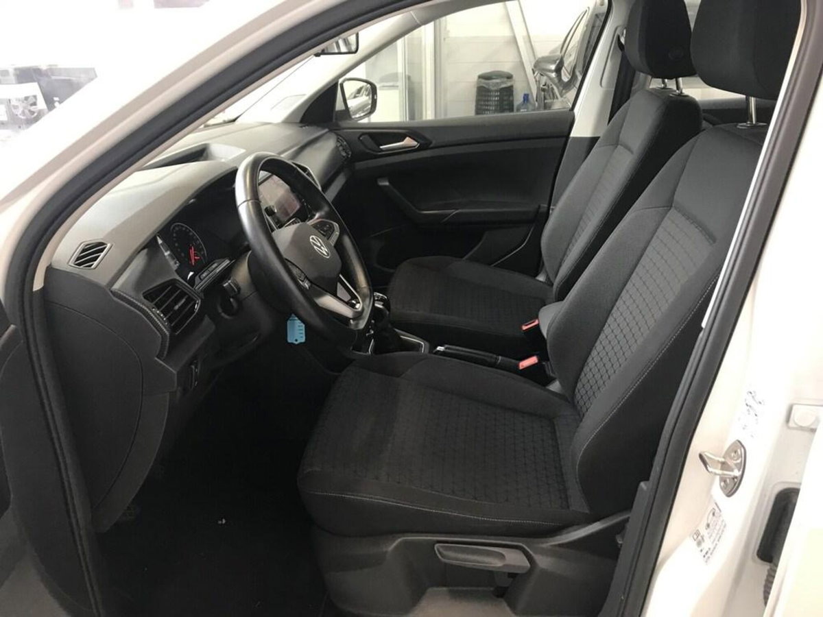 Volkswagen T-Cross 1.0 TSI Style BMT (7)