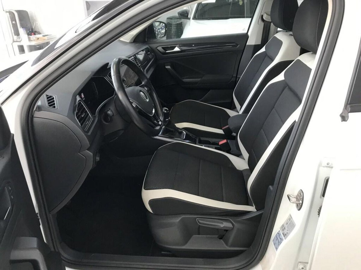 Volkswagen T-Roc 1.5 TSI ACT Advanced BlueMotion Technology (9)
