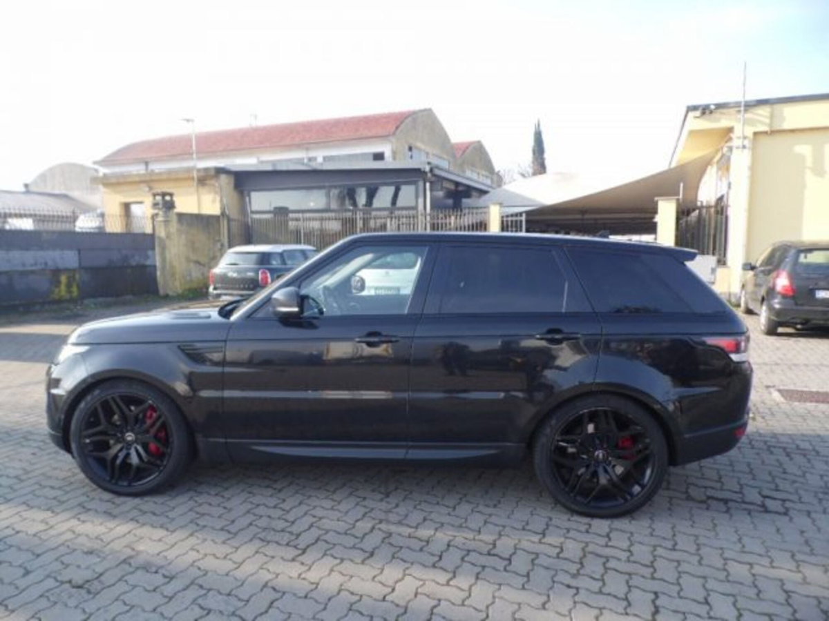 Land Rover Range Rover Sport 3.0 SDV6 HSE (8)