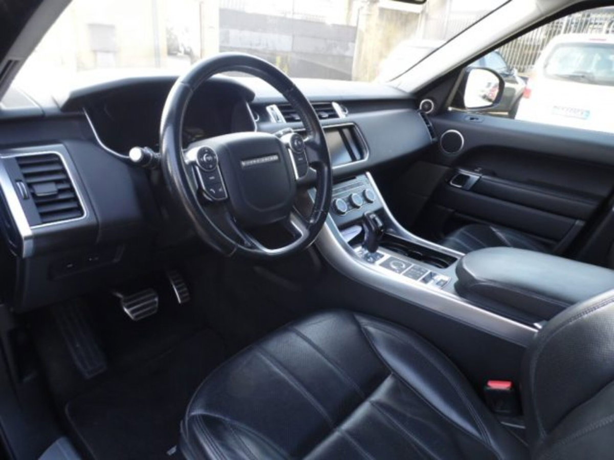 Land Rover Range Rover Sport 3.0 SDV6 HSE (9)