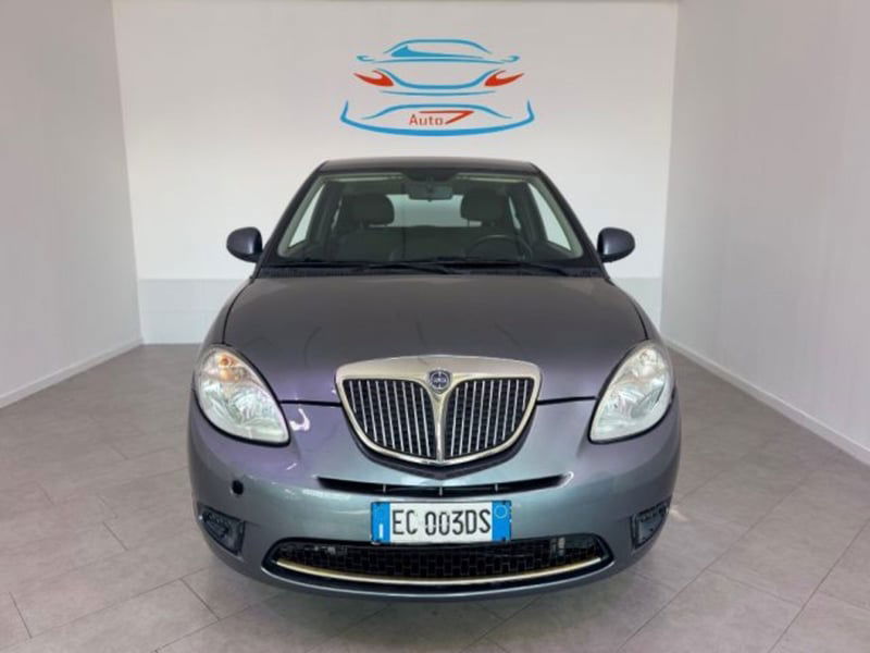 Lancia Ypsilon 1.2 Versus