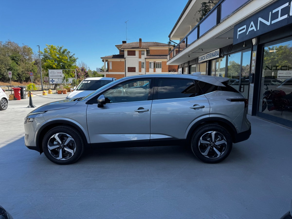 Nissan Qashqai 1.3 mhev N-Connecta 2wd 158cv (2)