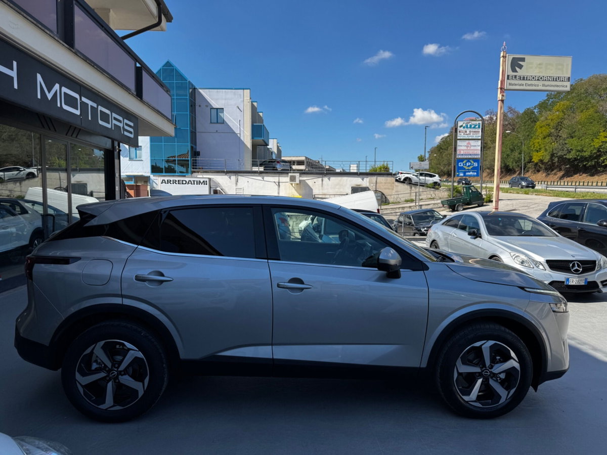 Nissan Qashqai 1.3 mhev N-Connecta 2wd 158cv (6)
