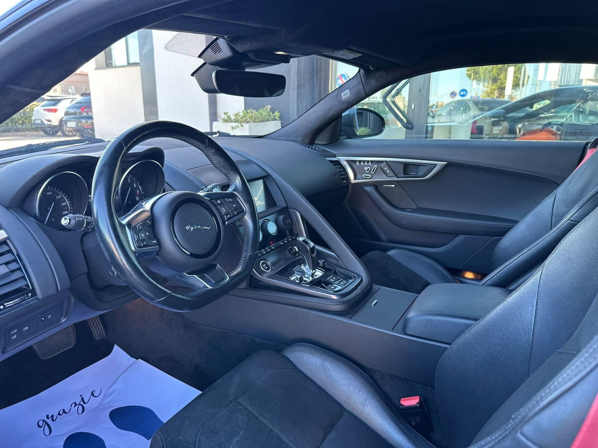 Jaguar F-Type Coupé 3.0 V6 aut. Coupé (5)
