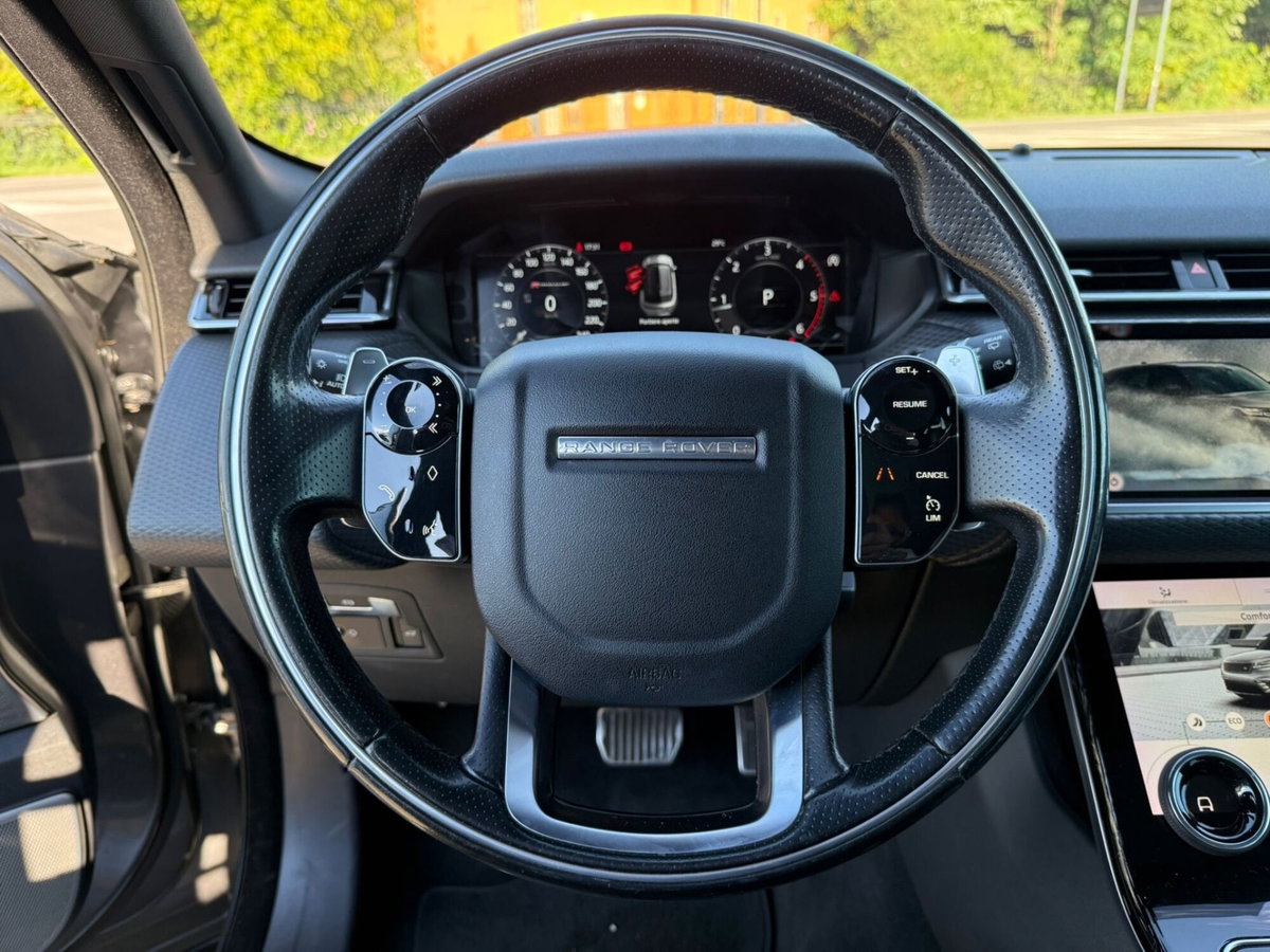 Land Rover Range Rover Velar 2.0D I4 240 CV R-Dynamic HSE (19)